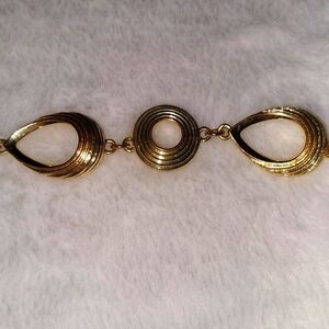 Liz Claiborne Elegant Gold-Toned Women's Bracelet